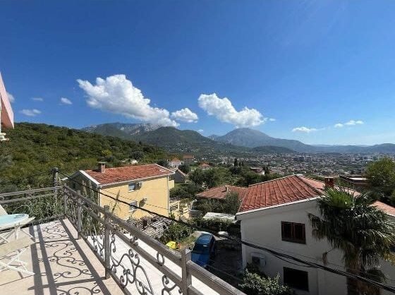 WhatsApp Image 2025-08-28 at 18.06.59 (1)